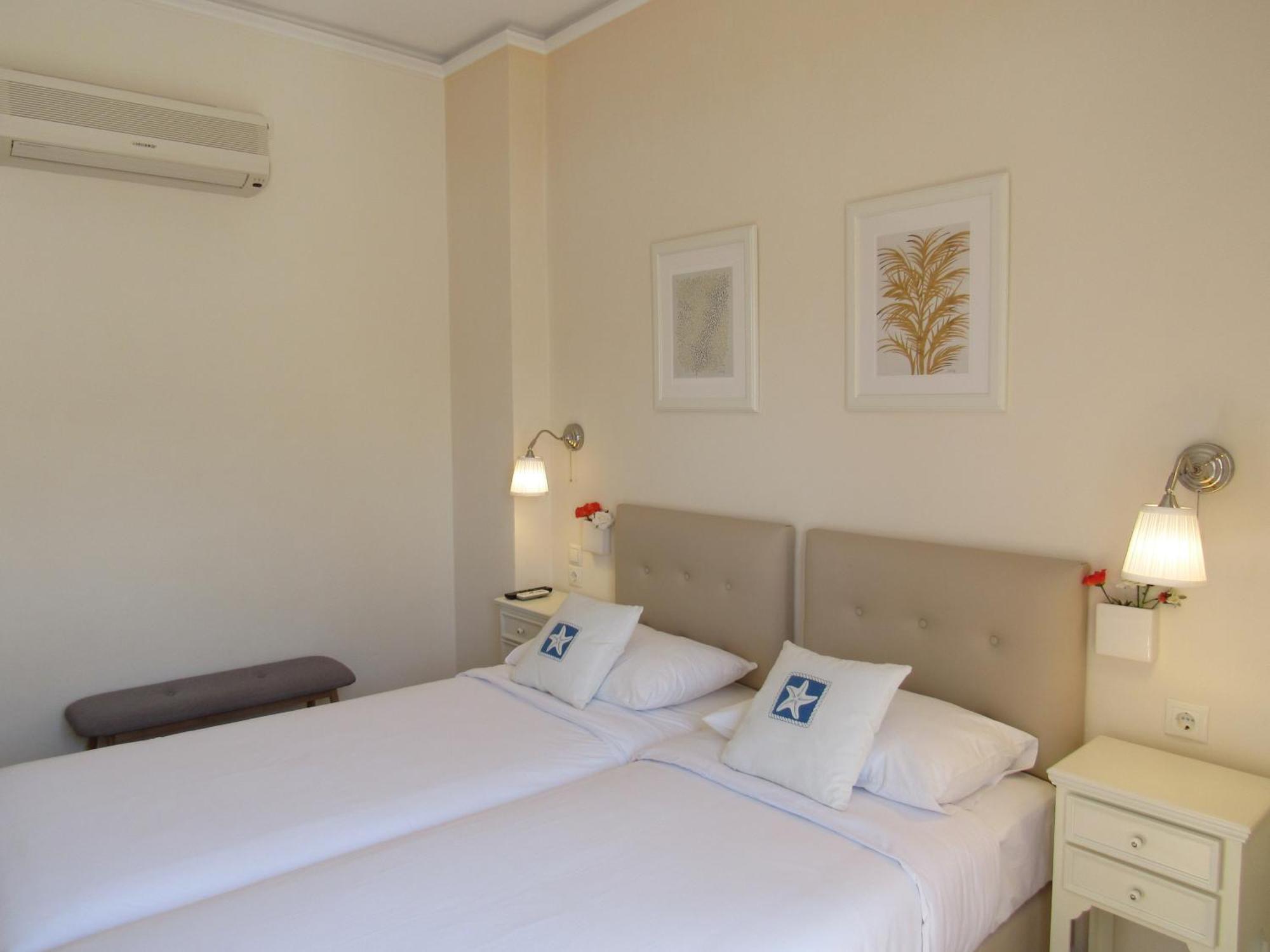 Alexandris Hotel Spétses Zimmer foto
